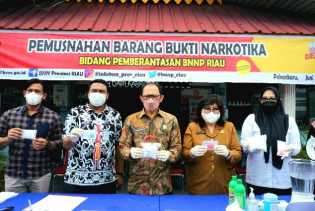 BNNP Riau Kembali Musnahkan 449 Gram Narkotika Jenis Sabu dan 106 Butir Ekstasi