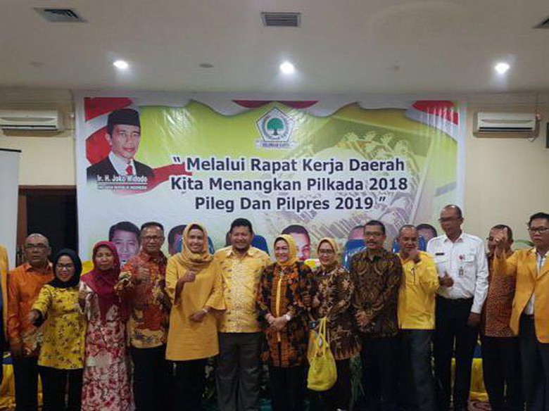 Kehadiran Pejabat Pemprov Riau di Rakerda Golkar Mendapat Protes