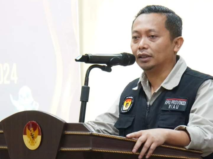 KPU Riau Apresiasi Semangat Juang Petugas KPPS Desa Penyasawan Dalam Mensukseskan Pemilu 2024