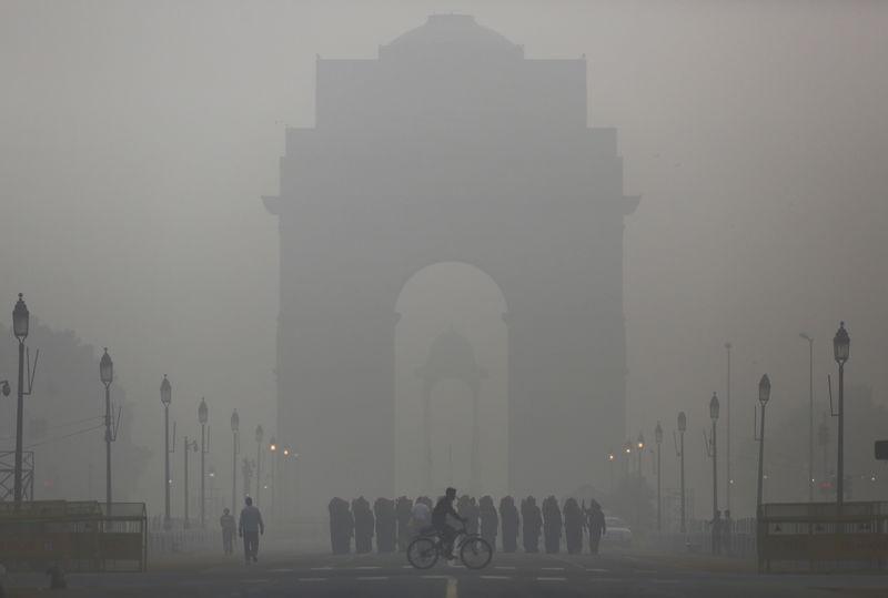 India Akan Buka Sekolah Tatap Muka Meski Polusi Masih Parah