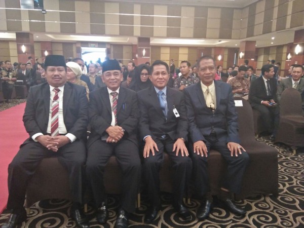 Bupati Harris Hadiri Serah Terima Kepala OJK Riau