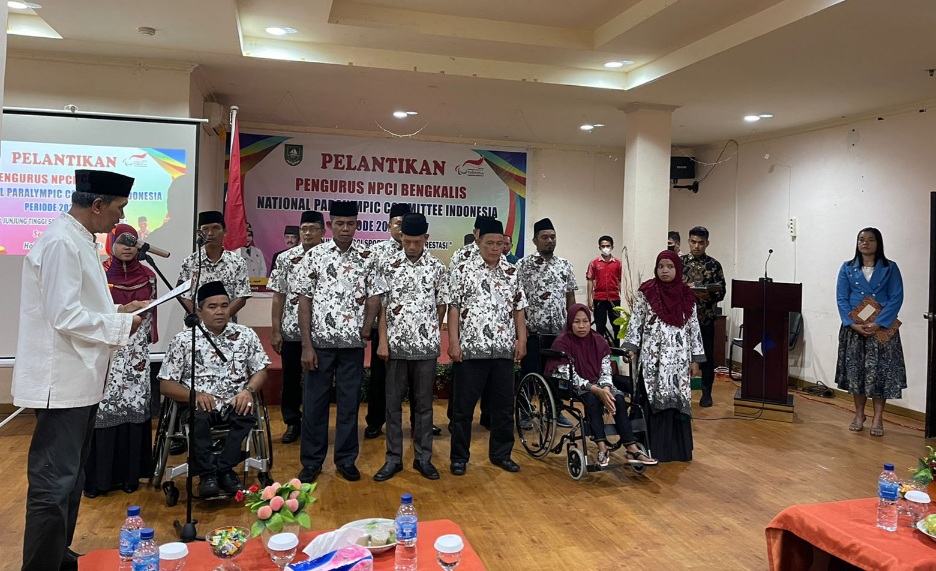 Ketua NPC Riau Lantik PengurusNational Paralympic Committe Indonesia Bengkalis