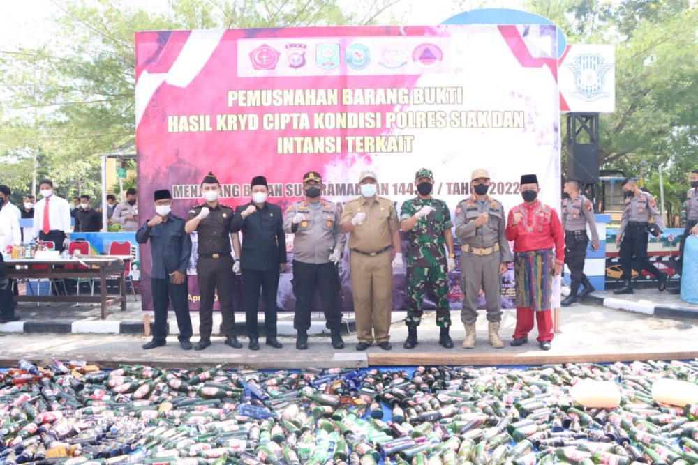 822 Botol Miras dan 108 Knalpot Brong di Siak Dimusnahkan