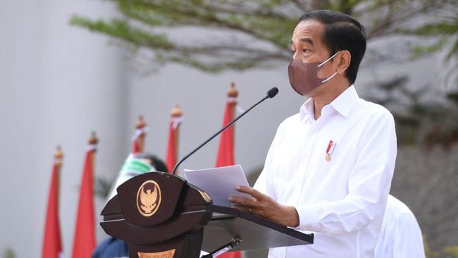 Covid-19 Omicron Masuk RI, Jokowi: Pejabat Jangan Melancong ke Luar Negri