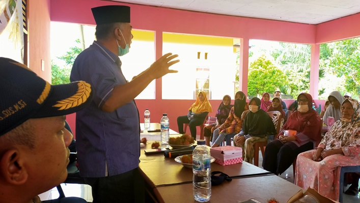 Warga Kelurahan Tanjung Kapal Gelar Acara Reses Eddy Mohd Yatim