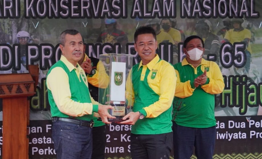 Rohil Raih Penghargaan Kota Terbersih Tingkat Provinsi Riau, Bupati Apresiasi Kinerja DLH Rohil