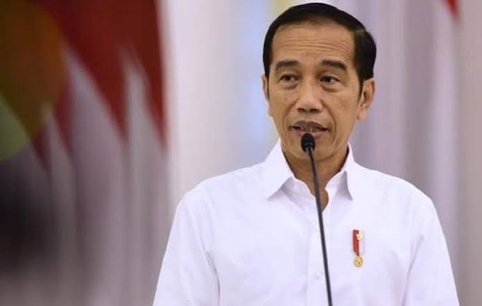 Jokowi Teken Perpres Tambah Posisi Wakil Menteri untuk Risma