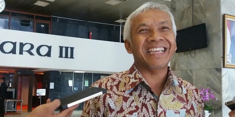 DPR: Kalau Tak Bisa Turunkan Harga, Menteri Harus Ditinjau Ulang