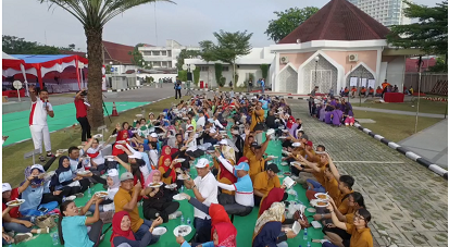 FK-IJK Riau Gelar Lomba Rakyat di Menara Bank Riau Kepri