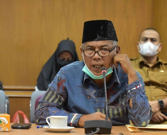 Ketua Komisi V DPRD Riau: Tak Perlu Khawatir, Uang Sudah di Rekening Kampus