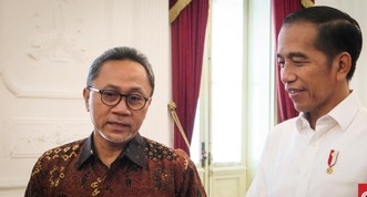 Jokowi Lantik Zulkifli Hasan Jadi Menteri Perdagangan