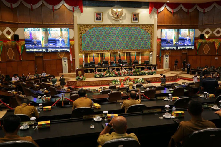 Tok! DPRD Sahkan APBD Riau 2024 Sebesar Rp11 Triliun