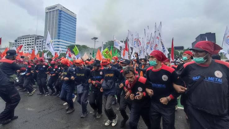 Hari Ini, 50 Ribu Buruh Diklaim Gelar Aksi May Day di DPR dan GBK