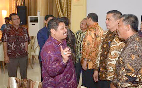 Bupati Bengkalis Silaturrahim dengan Anggota DPRD Riau Dapil V