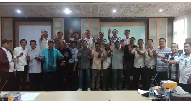 Pemkab Inhil Mediasi PT BPLP Dengan Kelompok Masyarakat Desa Seberang Sanglar