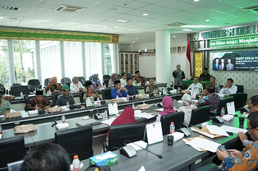 APTISI RIAU Bahas Proker 2024 Dalam Upaya Kontribusi Pada Pendidikan Tinggi di Riau