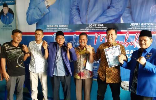 Indra Putra dan Suhardiman Amby Mendaftar ke Demokrat untuk Pilkada Kuansing 2020