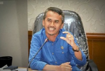 Dr Mardianto Manan Resmi Nakhodai Squash Riau