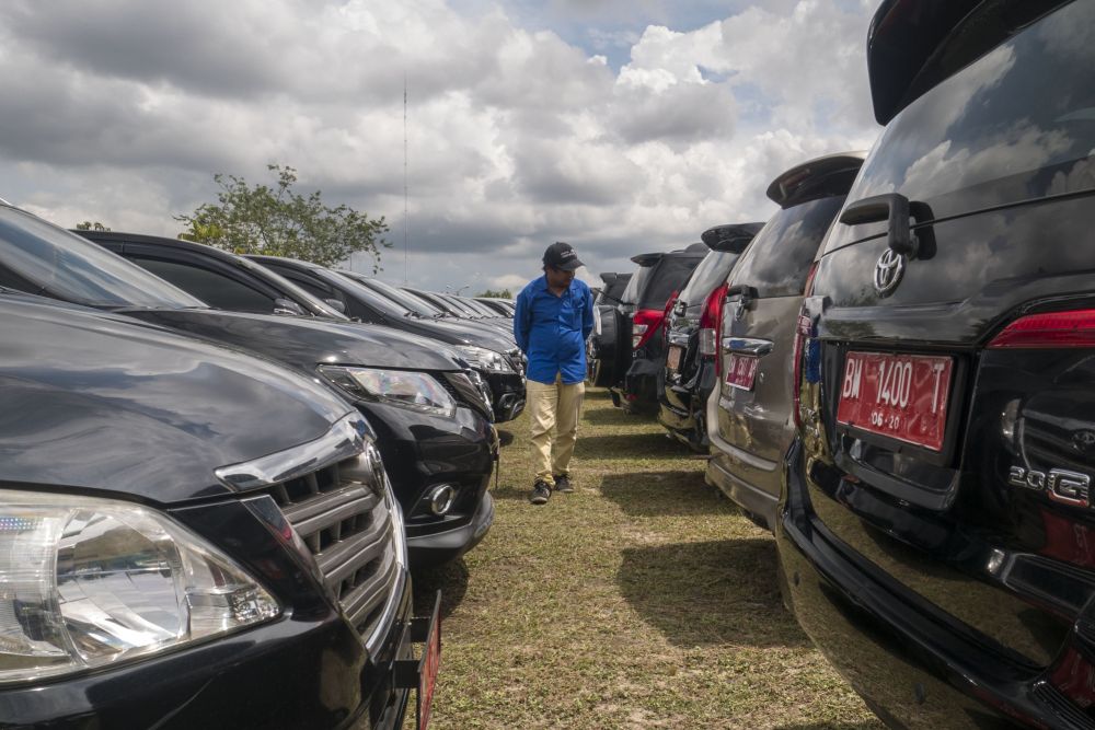 Pemprov Riau Kembalikan Mobil Dinas Pejabat yang Dikumpulkan saat Libur Lebaran