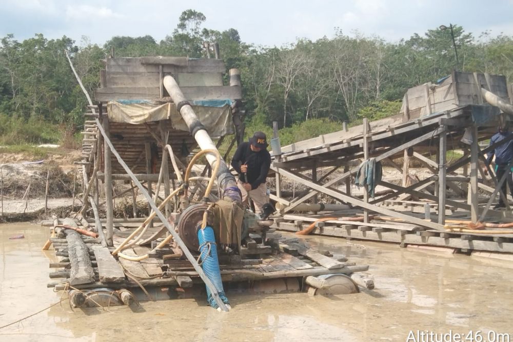 Polisi Musnahkan 15 Mesin Tambang Emas Ilegal di Kuansing 
