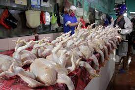 Penjelasan Kadisperindag Riau Soal Harga Daging Ayam dan Gula Naik