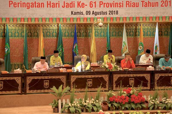DPRD Provinsi Riau Umumkan Susunan 8 Fraksi