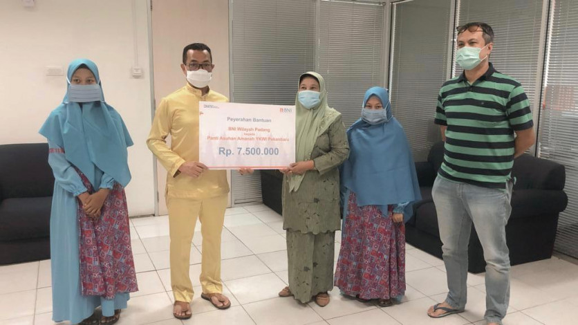 BNI Wilayah Riau Sumbar dan Kepri Sapa Pegawai dan Berikan Santunan Untuk Panti Asuhan
