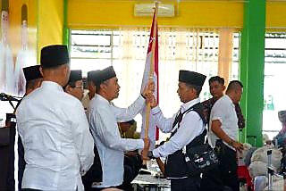 Gubernur Riau Syamsuar Lepas 374 CJH Riau 2023