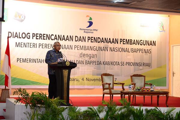 Gubernur Riau H. Arsyadjuliandi Rachman hadiri Dialog Perencanaan Pembangunan Nasional