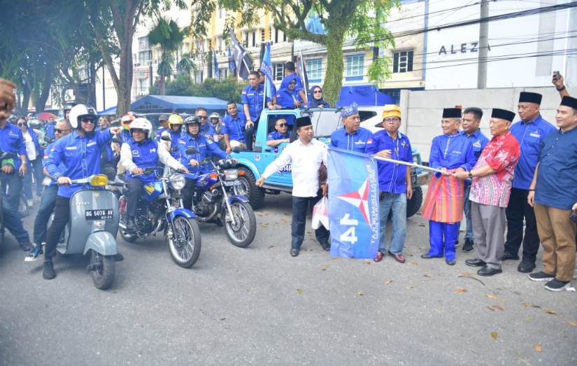 Pelepasan Pendaftaran Bacaleg Demokrat Riau ke KPU Dilepas Dua Mantan Gubri