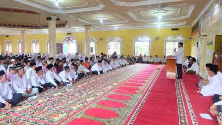 Bupati Inhil Hadiri Istighosah di Masjid Nurul Huda,Concong.