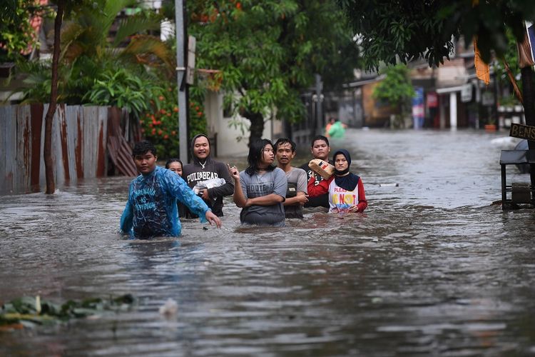 16 Provinsi Yang Berpotensi Banjir Di Bulan November