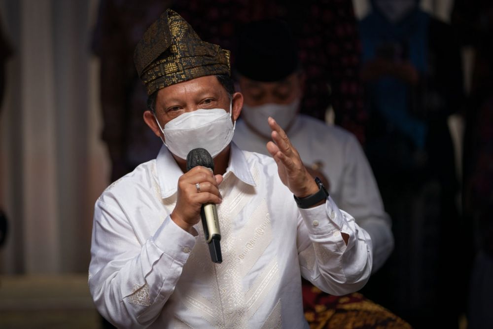 Mendagri Tito Karnavian Tinjau Vaksin Anak di Pekanbaru 