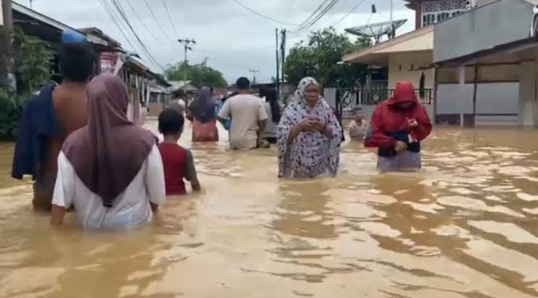 Banjir di Riau Meluas di 40 Titik Lokasi, Sebanyak 18.744 Jiwa Terdampak