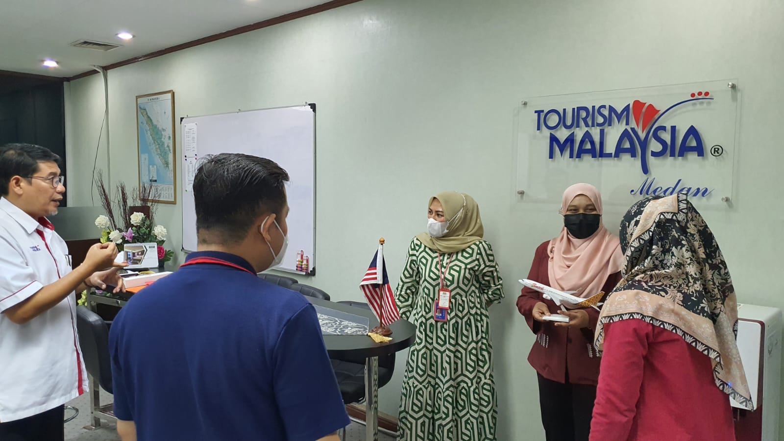 Terbang Perdana, Batik Air Jalin Kerja Sama Dengan Tourism Malaysia di Medan