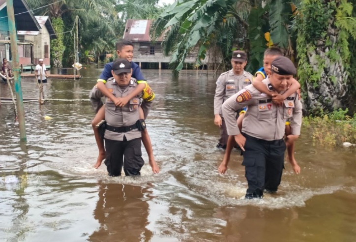 Pemprov Riau Minta Daerah Terdampak Banjir Tetapkan Status Siaga Darurat