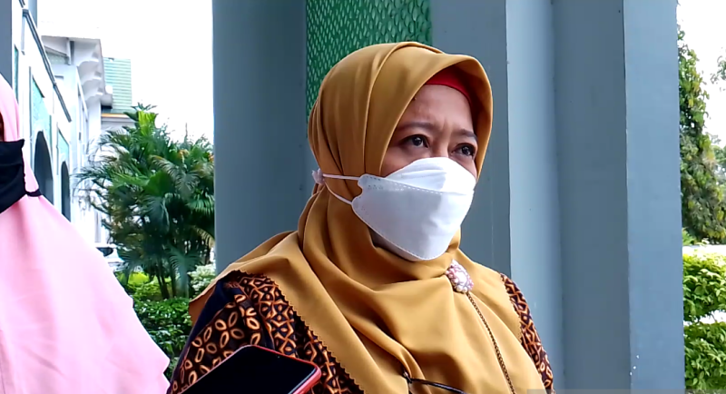 Sanksi Mahasiswi UIN Suska Riau Mesum Saat Kuliah Daring akan dikeluarkan Dari Kampus