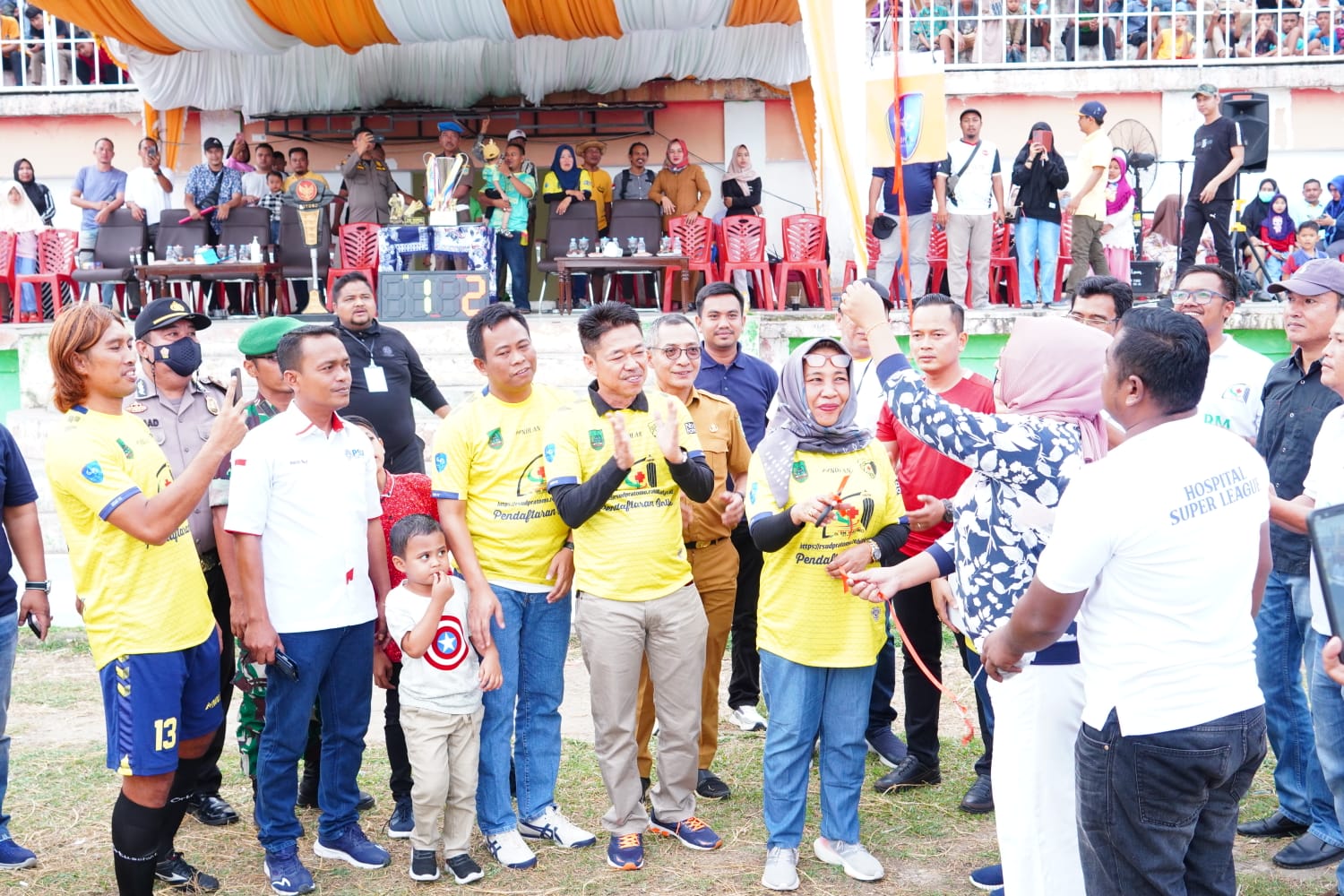 Bupati Rohil Afrizal Sintong Buka Hospital Super League 2022
