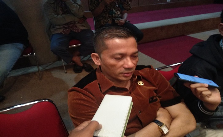 Dewan Khawatir Bank Riaukepri Bila Ditangani Orang Tidak Pengalaman