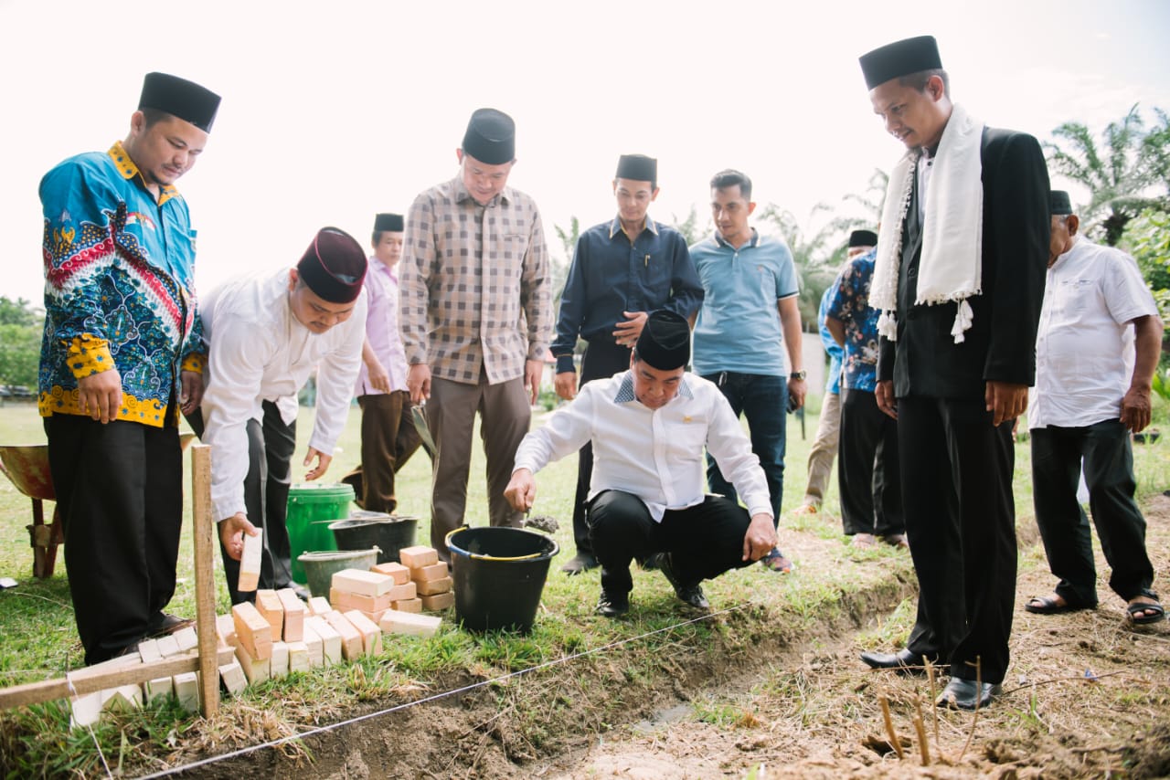 Anggota DPR RI Achmad Dorong Pemerintah Tuntaskan Masalah Sarana dan Prasarana