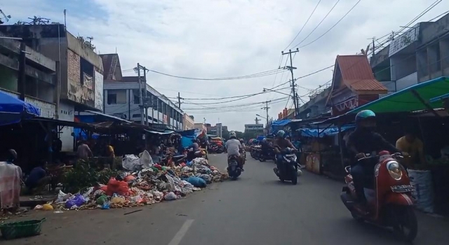 Jalan Agus Salim Kembali Disesaki PKL, Pemko Pekanbaru Akan Terapkan Tiga Zona Waktu