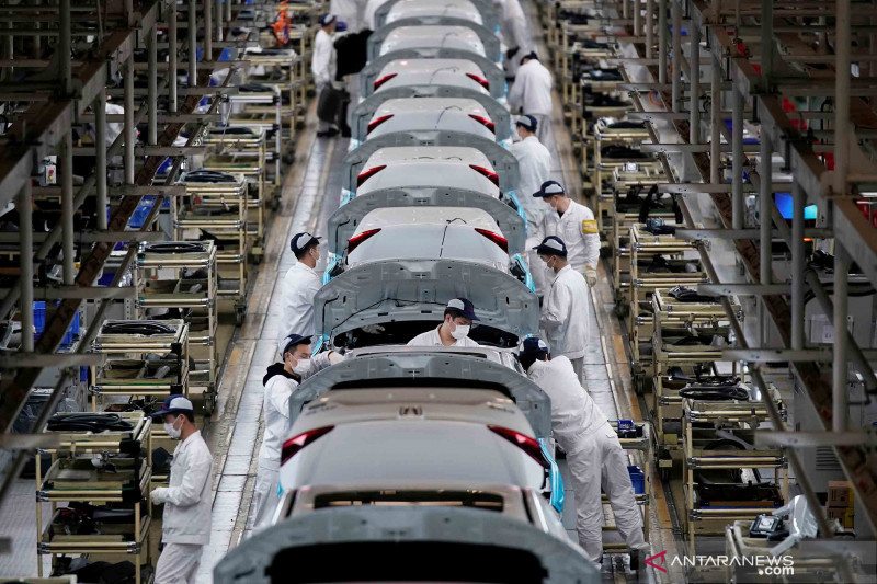 Penjualan Mobil di China Anjlok Imbas Krisis Chip