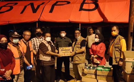 Pemprov Riau Salurkan Bantuan Logistik untuk Korban Banjir di Rohul