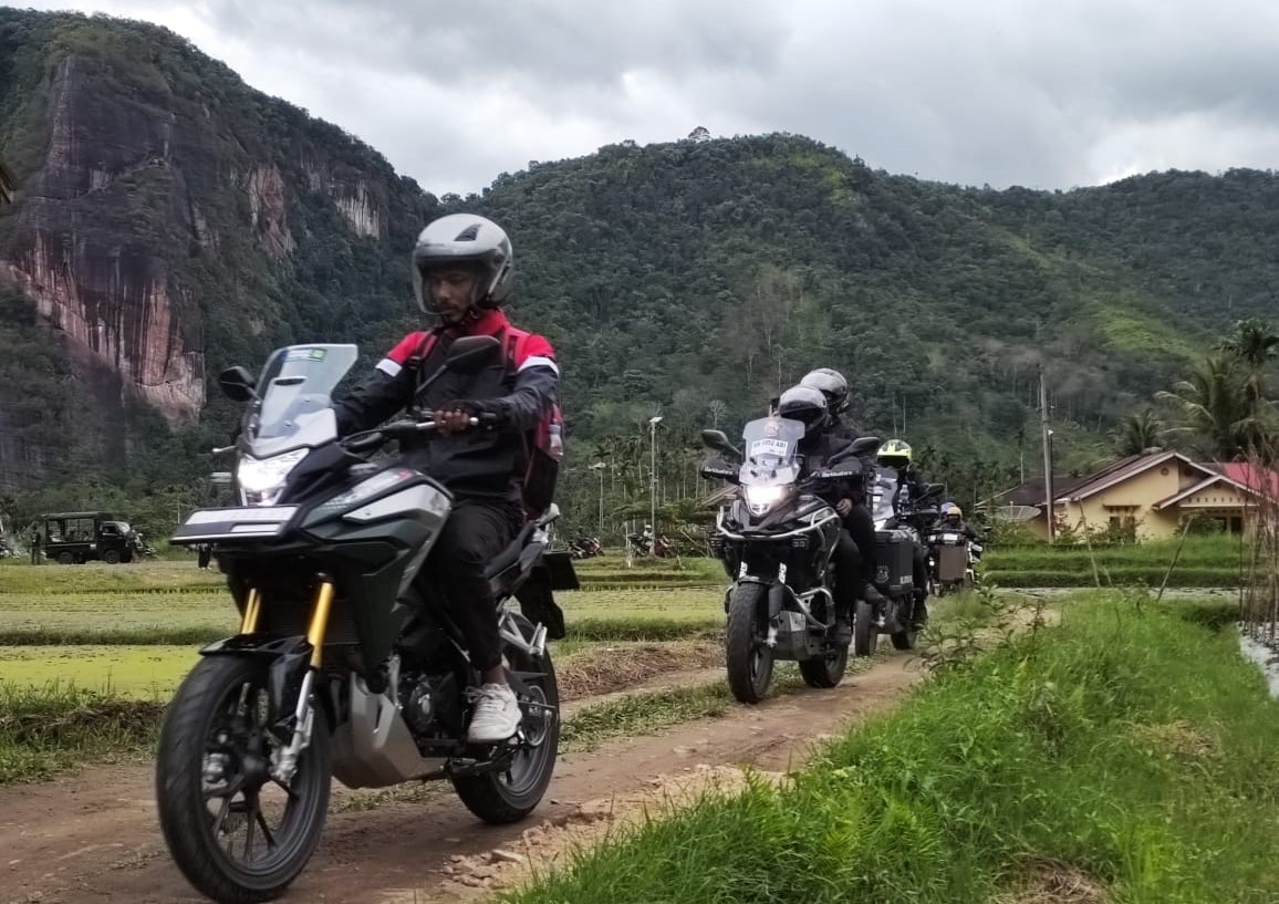 Honda Bikers Adventure Camp Nikmati Serunya Objek Wisata Alam di Lembah Harau