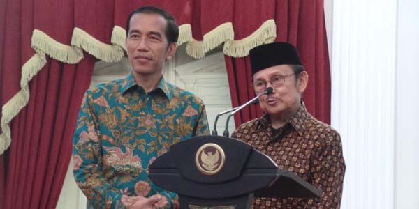 Jokowi Undang Habibie dan Try Sutrisno ke Istana