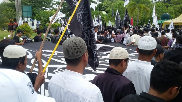 Massa Aksi Bela Islam Jilid II Bergerak Menuju Tugu Zapin