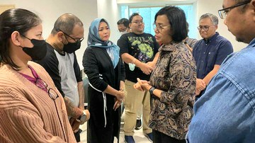 Jenguk Korban Penganiayaan Anak Pejabat Pajak, Srì Mulyani Mengaku Hatinya Remuk