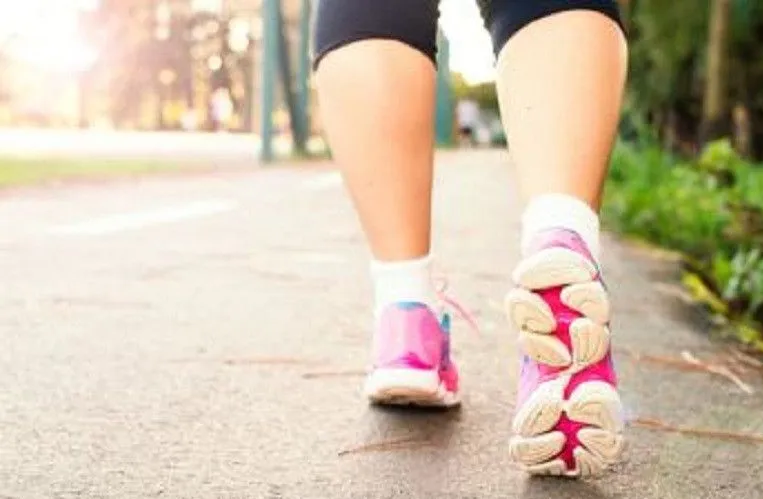 Berjalan Selama Dua Menit Setelah Makan Bisa Bantu Perbaiki Kadar Gula Darah