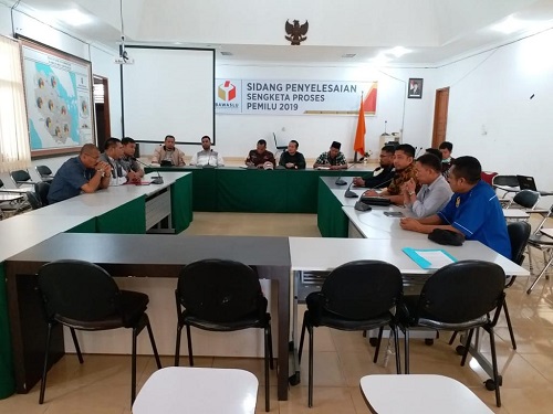 63 ORMAS Laporkan Kepala Daerah ke BAWASLU Riau