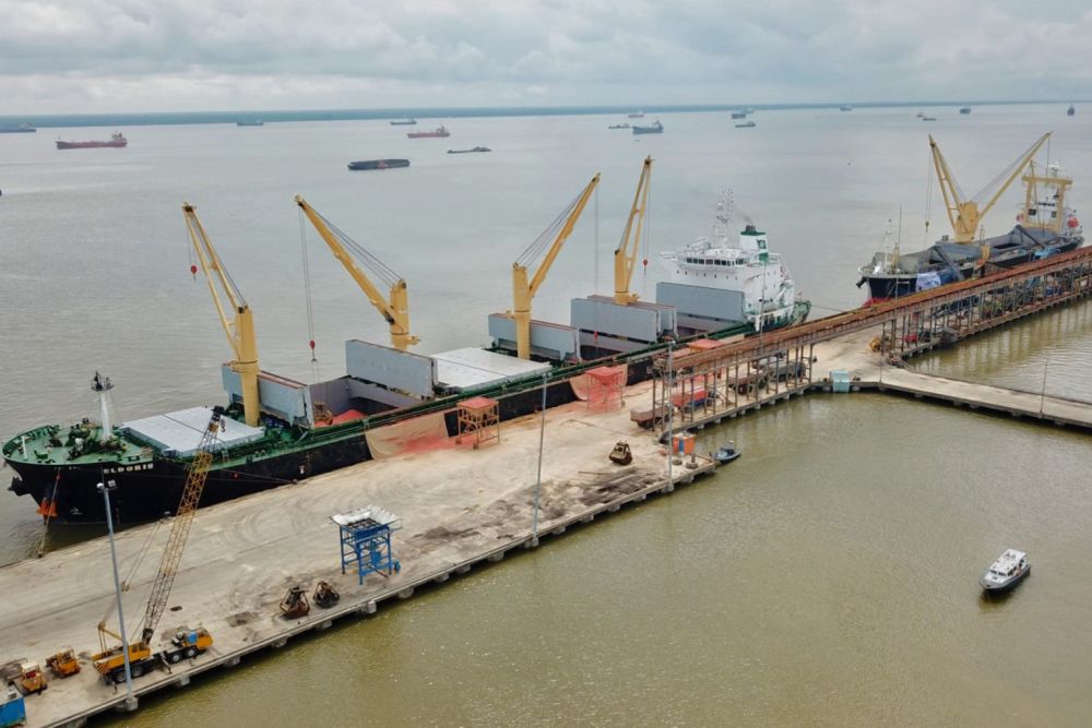 Neraca Perdagangan Riau Surplus 1,74 Miliar Dollar AS